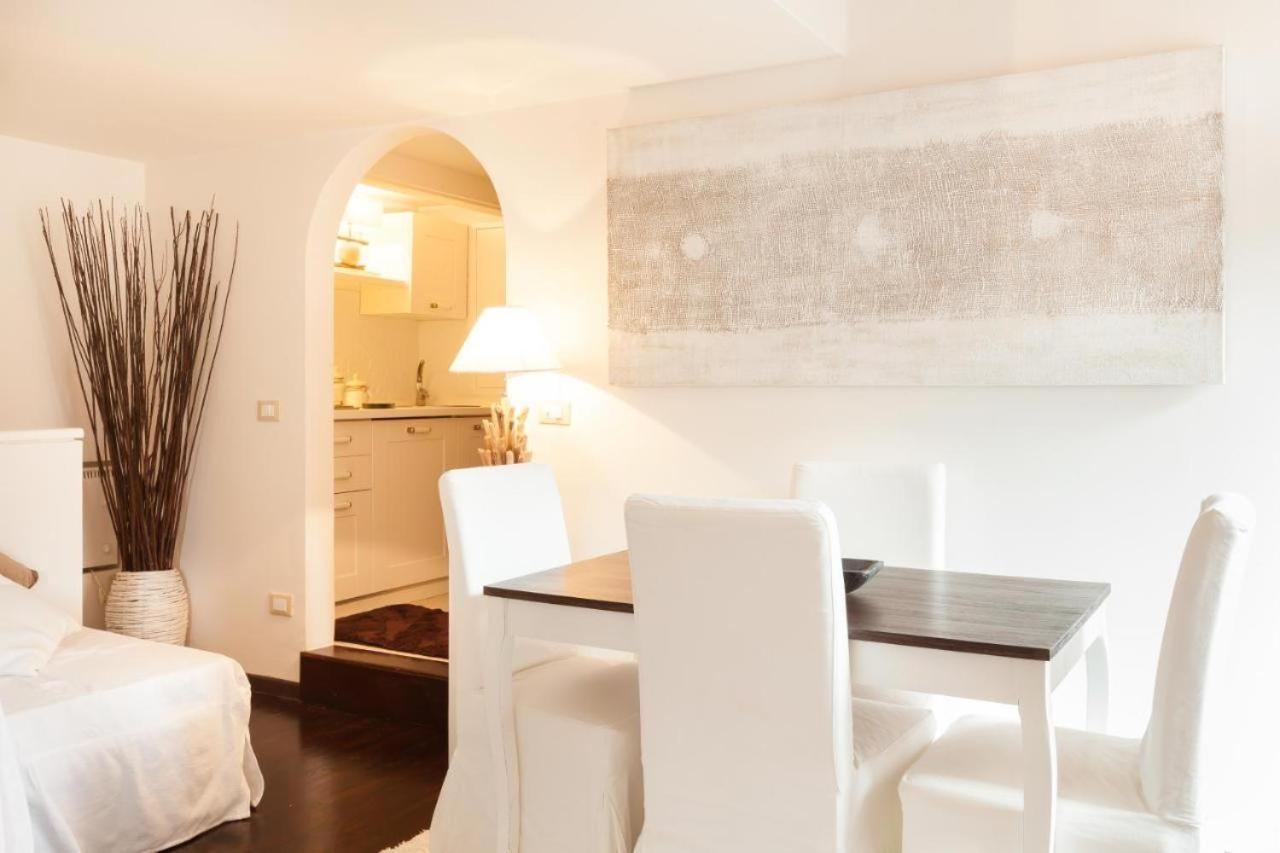 Lejlighed Piazza Navona White Penthouse